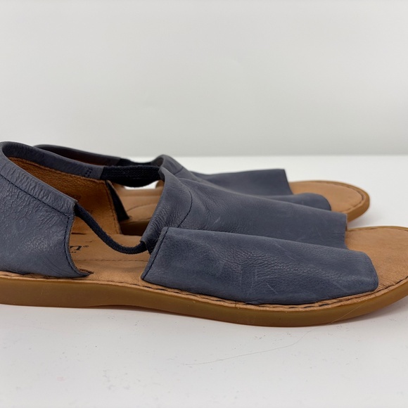 Born Cove Modern Women's Leather Sandals Blue Size US 10M - Picture 1 of 12
